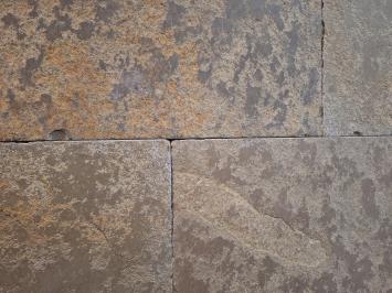 Castle Stone Beige Antique 60x60 cm Semi Honed