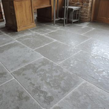 Auxerre Grand Gris Antique 60x90 cm