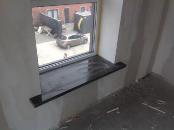 Basalt Vensterbank 100x20x3 cm gezoet