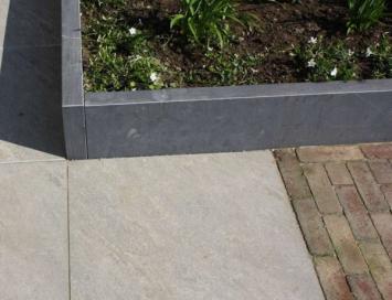 Chinees Hardsteen opsluitband 100x20x5 cm gezoet / facet